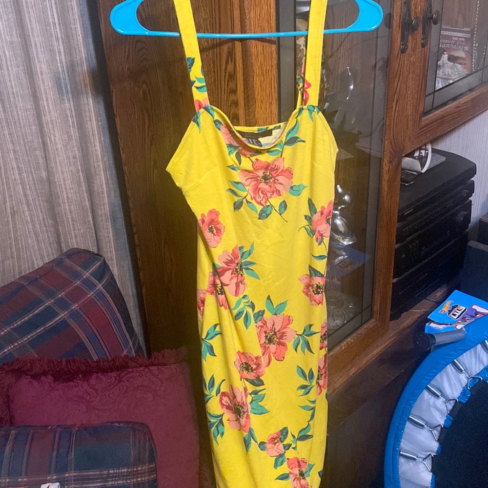 Yellow dress with flowers XL